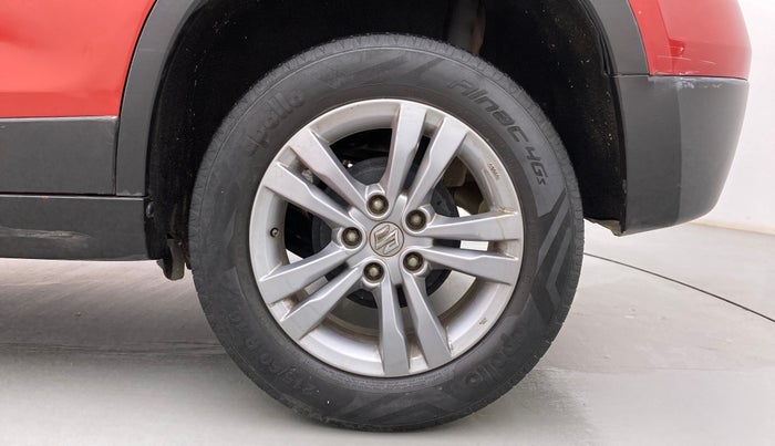 2017 Maruti Vitara Brezza ZDI, Diesel, Manual, 80,561 km, Left Rear Wheel