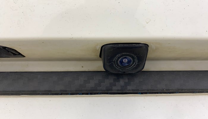 2022 Hyundai NEW I20 ASTA 1.2 MT, Petrol, Manual, 32,403 km, Parking Camera