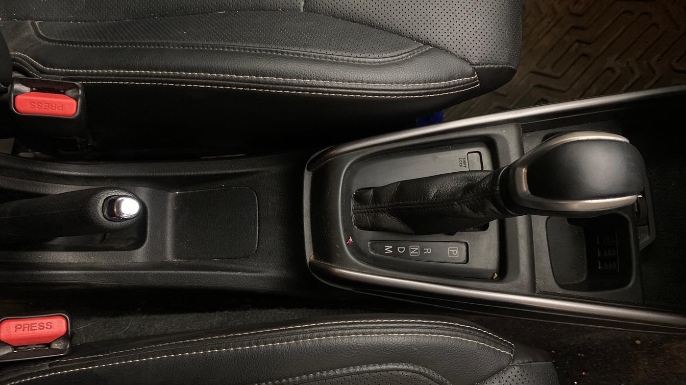 2022 Maruti XL6 ALPHA AT, Petrol, Automatic, 75,299 km, Gear Lever