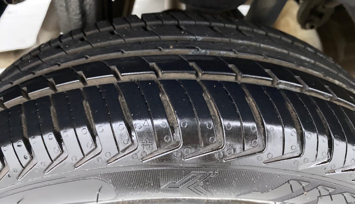 2007 Maruti Zen Estilo VXI, Petrol, Manual, 38,908 km, Right Rear Tyre Tread