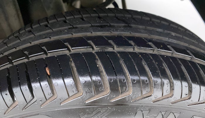 2007 Maruti Zen Estilo VXI, Petrol, Manual, 38,908 km, Left Rear Tyre Tread