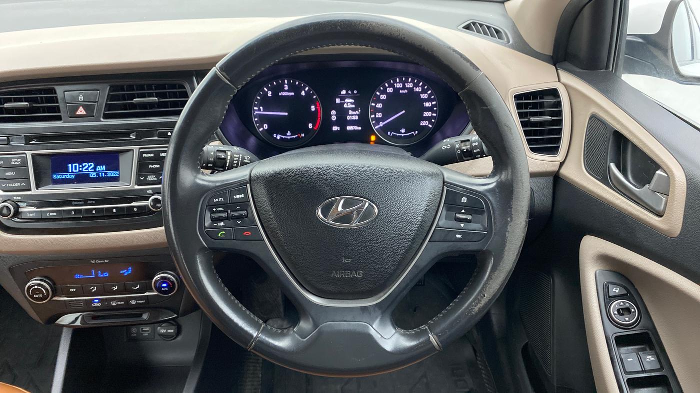 2015 Hyundai Elite i20 ASTA 1.4 CRDI, Diesel, Manual, 69,572 km, Steering Wheel Close Up