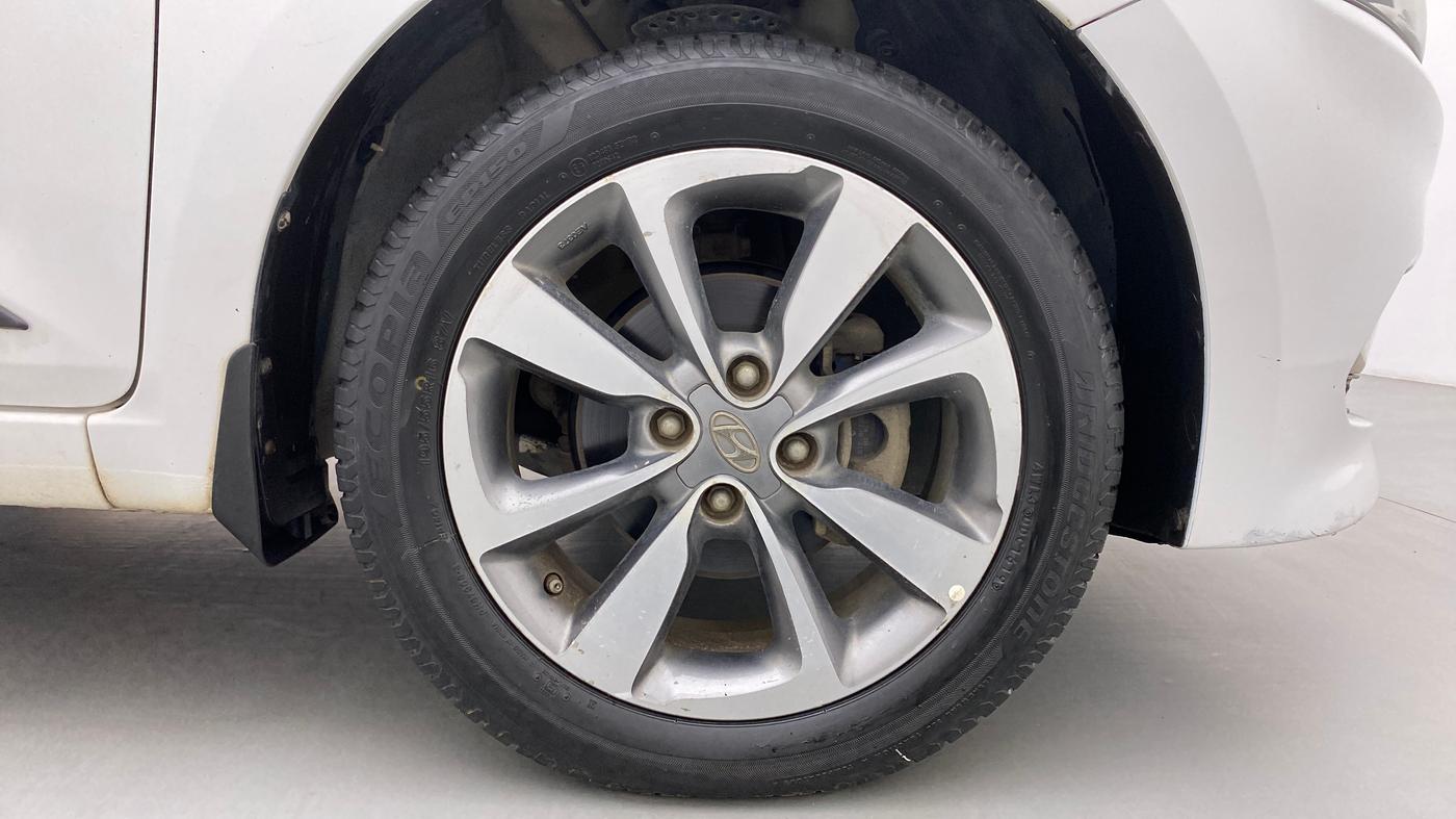 2015 Hyundai Elite i20 ASTA 1.4 CRDI, Diesel, Manual, 69,572 km, Right Front Wheel