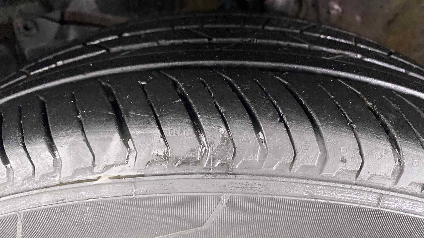 2017 Honda WR-V 1.2 i-VTEC VX MT, Petrol, Manual, 66,504 km, Left Front Tyre Tread