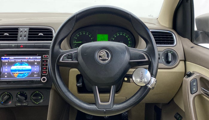 2013 Skoda Rapid 1.6 TDI MT AMBITION PLUS, Diesel, Manual, 86,240 km, Steering Wheel Close Up