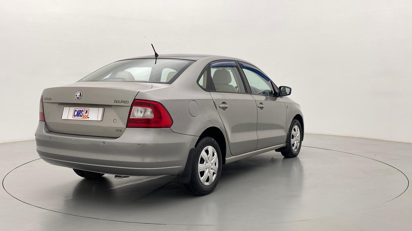 2013 Skoda Rapid 1.6 TDI MT AMBITION PLUS, Diesel, Manual, 86,240 km, Right Back Diagonal