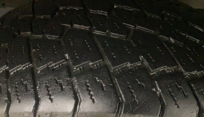 2021 Mahindra Thar LX HARD TOP 4WD MT, Diesel, Manual, 65,089 km, Left Rear Tyre Tread