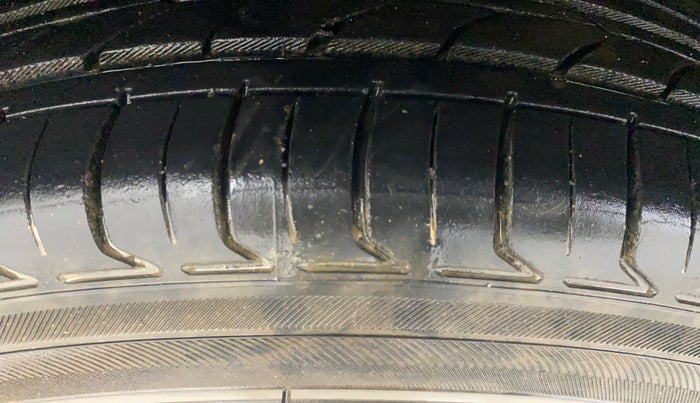 2019 Honda Jazz 1.2L I-VTEC V, Petrol, Manual, 44,514 km, Right Rear Tyre Tread