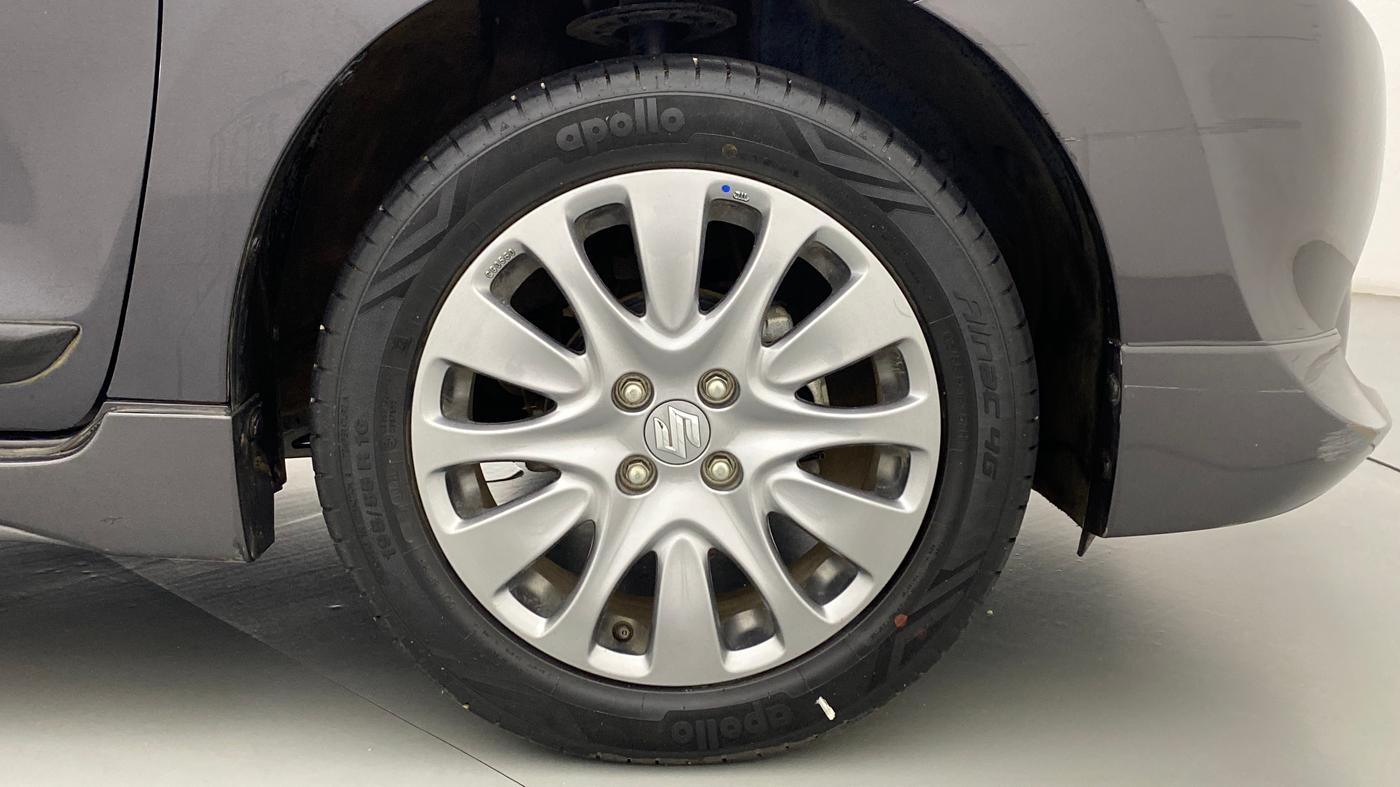 2018 Maruti Baleno ZETA 1.2 K12, Petrol, Manual, 11,484 km, Right Front Wheel