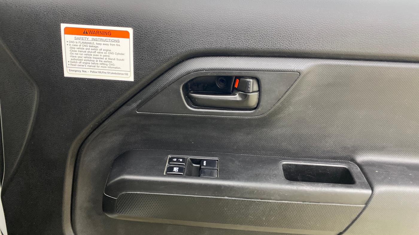 2021 Maruti New Wagon-R LXI CNG 1.0, CNG, Manual, 94,927 km, Driver Side Door Panels Control