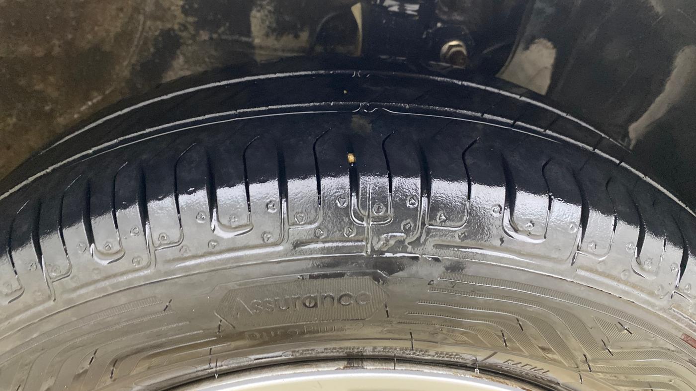 2021 Maruti New Wagon-R LXI CNG 1.0, CNG, Manual, 94,927 km, Right Front Tyre Tread
