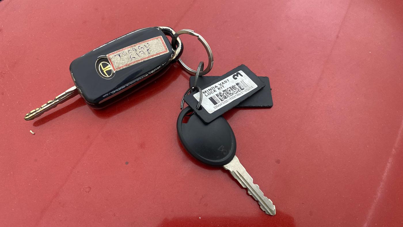 2019 Tata Tiago XZ PETROL, Petrol, Manual, 1,29,901 km, Key Close Up