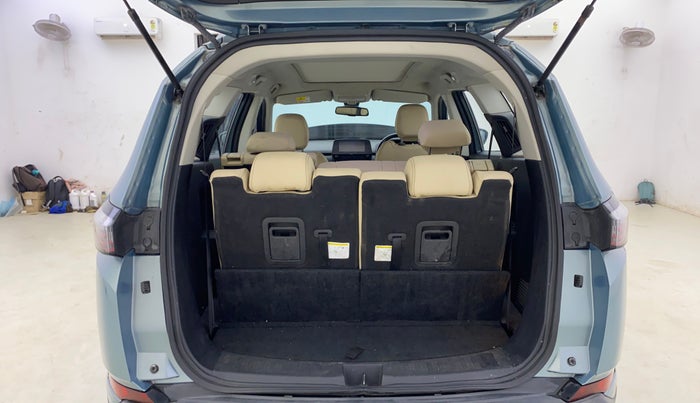 2021 Tata Safari XZA PLUS, Diesel, Automatic, 17,490 km, Boot Inside