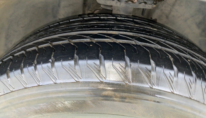 2021 Tata Safari XZA PLUS, Diesel, Automatic, 17,490 km, Right Front Tyre Tread