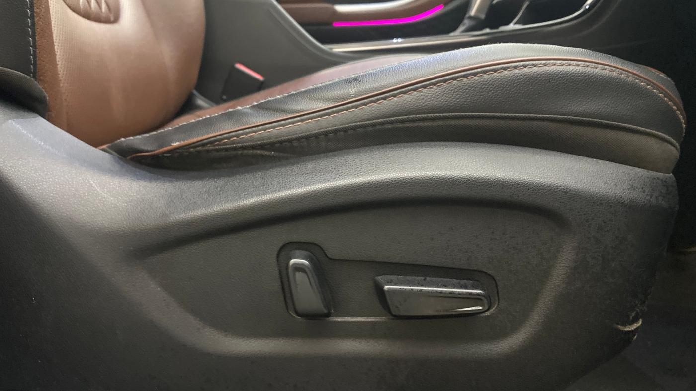2021 Hyundai ALCAZAR PLATINUM(O) 6STR 1.5 AT, Diesel, Automatic, 1,04,677 km, Driver Side Adjustment Panel
