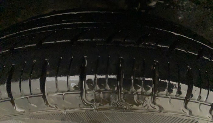 2014 Maruti Alto 800 VXI, Petrol, Manual, 37,473 km, Right Rear Tyre Tread