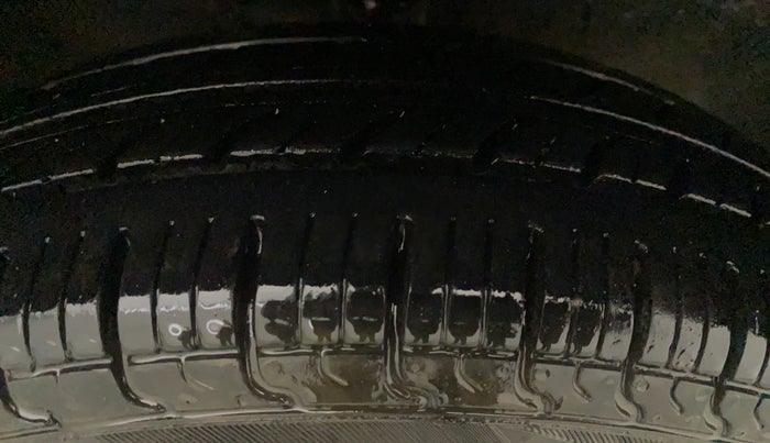 2014 Maruti Alto 800 VXI, Petrol, Manual, 37,473 km, Left Front Tyre Tread