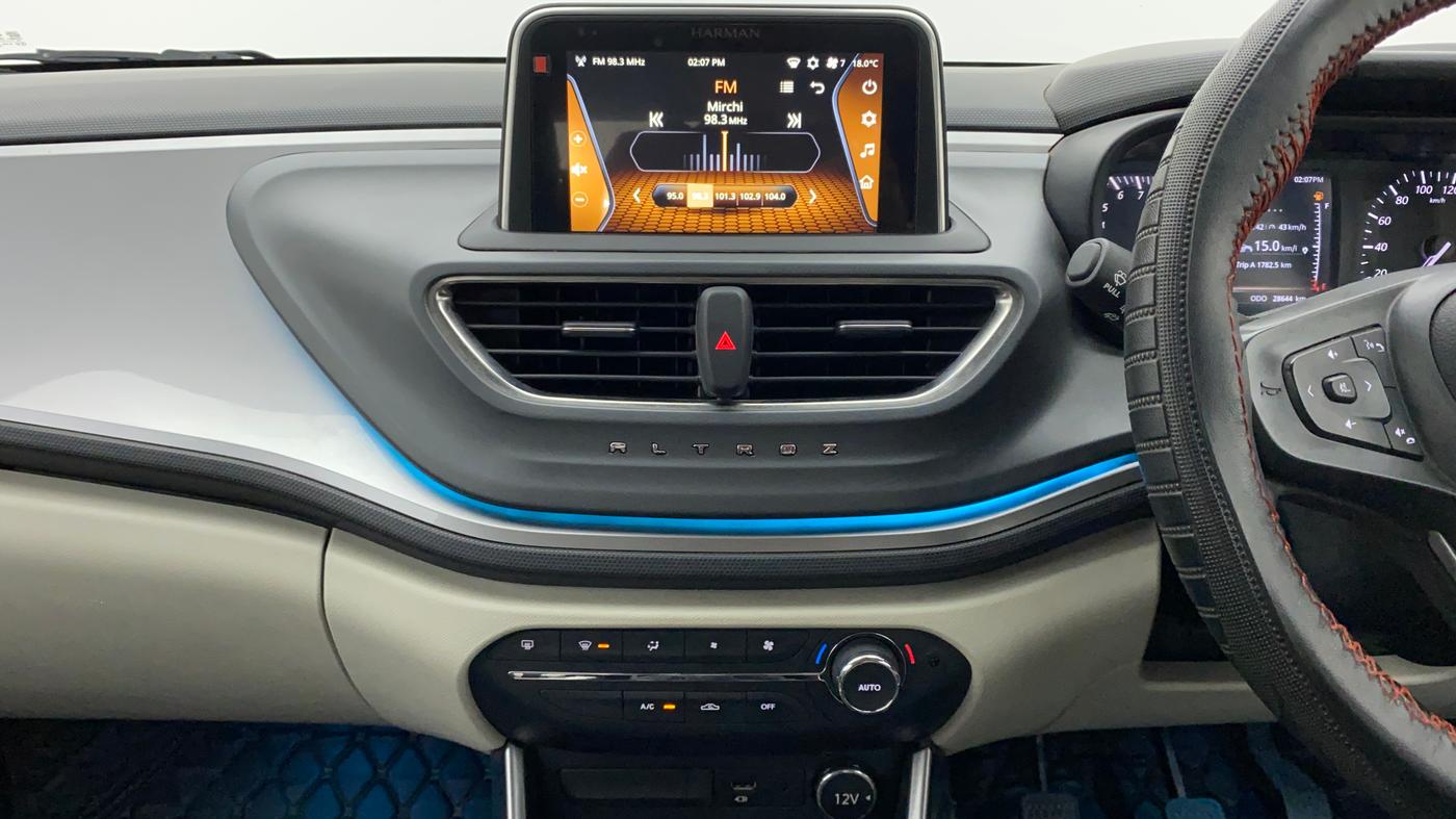 2021 Tata ALTROZ XZ PETROL, Petrol, Manual, 28,644 km, Air Conditioner