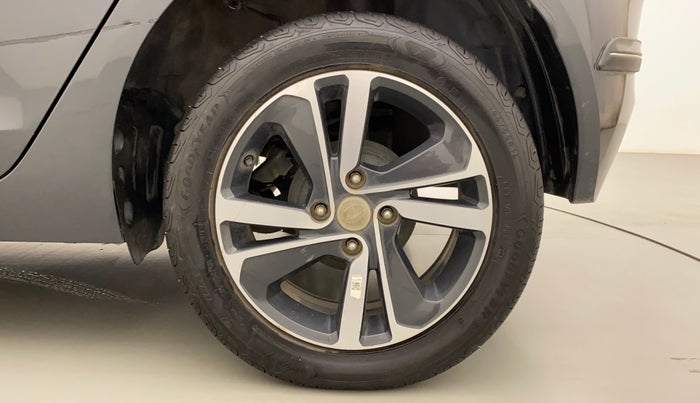 2021 Tata ALTROZ XZ PETROL, Petrol, Manual, 28,644 km, Left Rear Wheel
