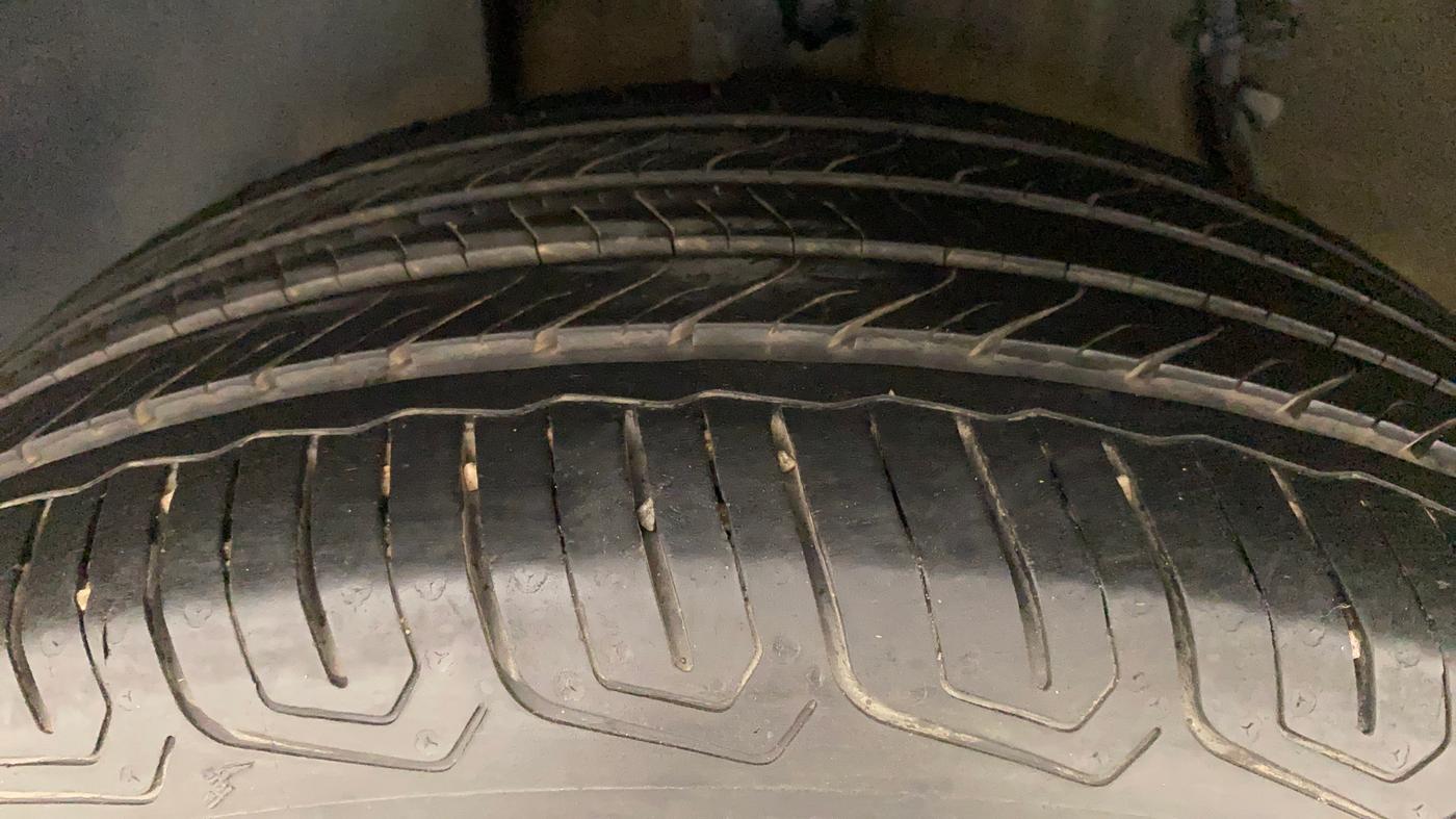 2021 Tata ALTROZ XZ PETROL, Petrol, Manual, 28,644 km, Right Rear Tyre Tread