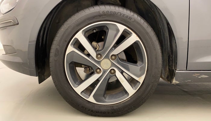 2021 Tata ALTROZ XZ PETROL, Petrol, Manual, 28,644 km, Left Front Wheel