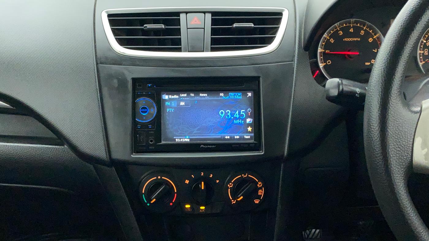 2013 Maruti Swift VXI, Petrol, Manual, 88,192 km, Air Conditioner