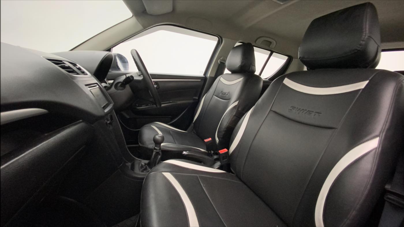 2013 Maruti Swift VXI, Petrol, Manual, 88,192 km, Right Side Front Door Cabin