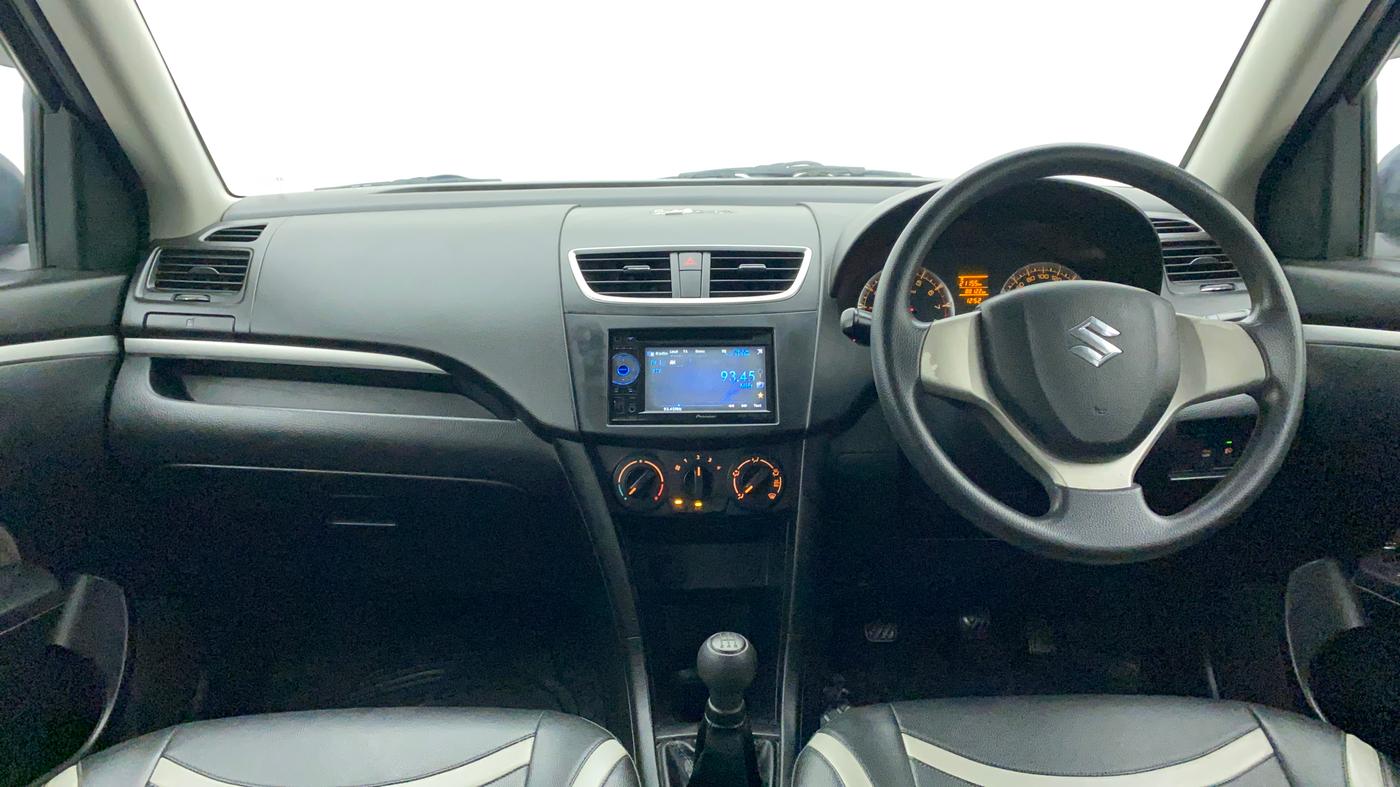 2013 Maruti Swift VXI, Petrol, Manual, 88,192 km, Dashboard