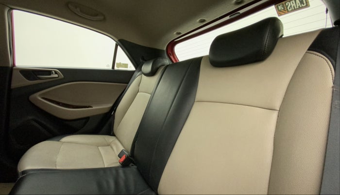 2015 Hyundai Elite i20 ASTA 1.2, Petrol, Manual, 36,700 km, Right Side Rear Door Cabin