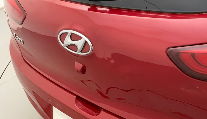 2015 Hyundai Elite i20 ASTA 1.2, Petrol, Manual, 36,700 km, Dicky (Boot door) - Slightly dented
