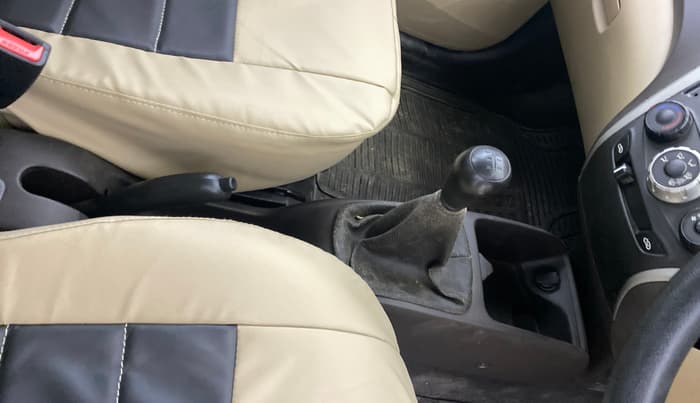 2017 Hyundai Eon 1.0 MAGNA + (O), Petrol, Manual, 34,316 km, Gear Lever