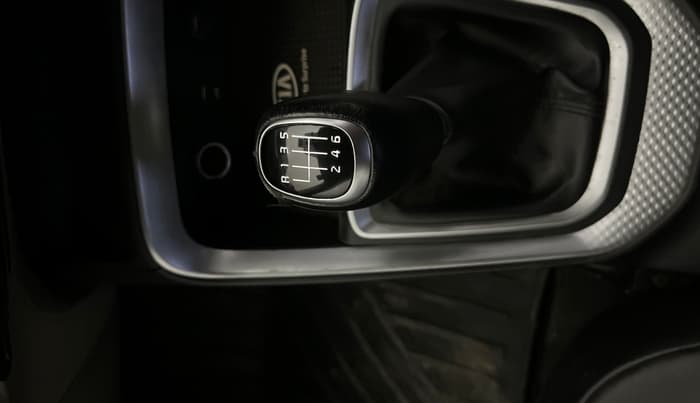 2020 KIA SONET HTX 1.0 IMT, Petrol, Manual, 46,208 km, Gear Lever