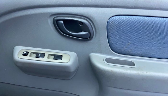 2014 Maruti Alto K10 VXI, Petrol, Manual, 14,519 km, Driver Side Door Panels Control