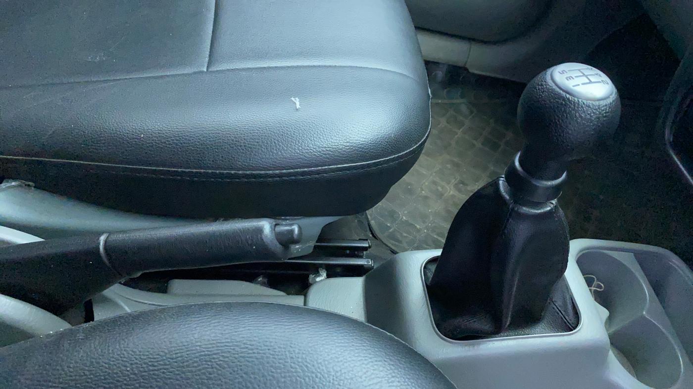 2014 Maruti Alto K10 VXI, Petrol, Manual, 14,519 km, Gear Lever