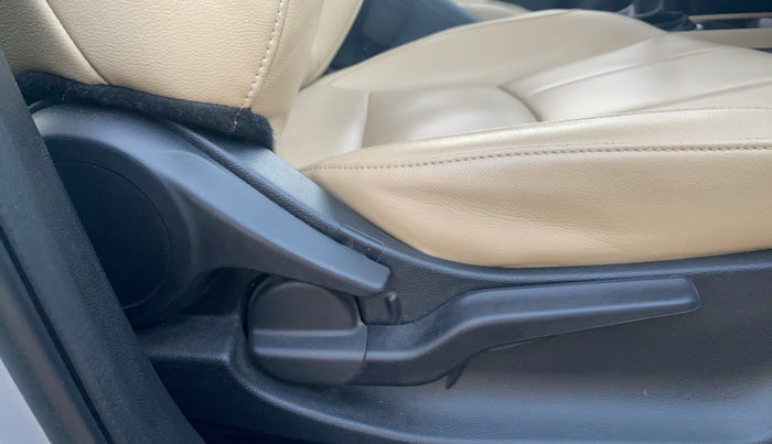 2022 Honda City 1.5L I-VTEC ZX, Petrol, Manual, 28,903 km, Driver Side Adjustment Panel