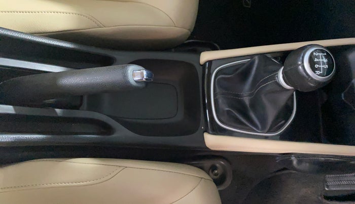 2022 Honda City 1.5L I-VTEC ZX, Petrol, Manual, 28,903 km, Gear Lever