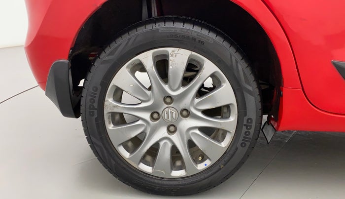 2017 Maruti Baleno ZETA PETROL 1.2, Petrol, Manual, 1,06,263 km, Right Rear Wheel