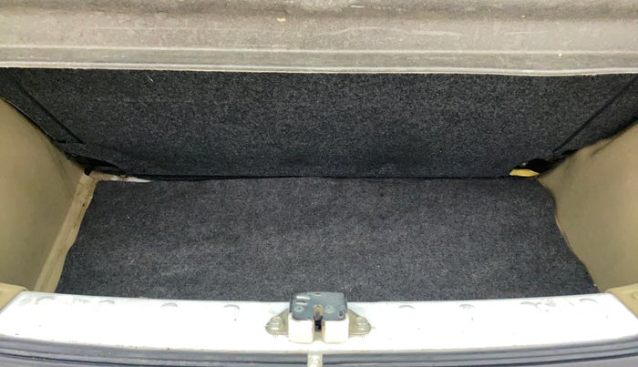 2015 Honda Brio 1.2 S MT I VTEC, Petrol, Manual, 67,064 km, Boot Inside