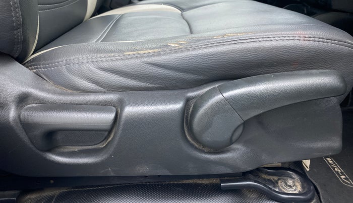 2018 Honda WR-V 1.2L I-VTEC VX MT, Petrol, Manual, 67,230 km, Driver Side Adjustment Panel