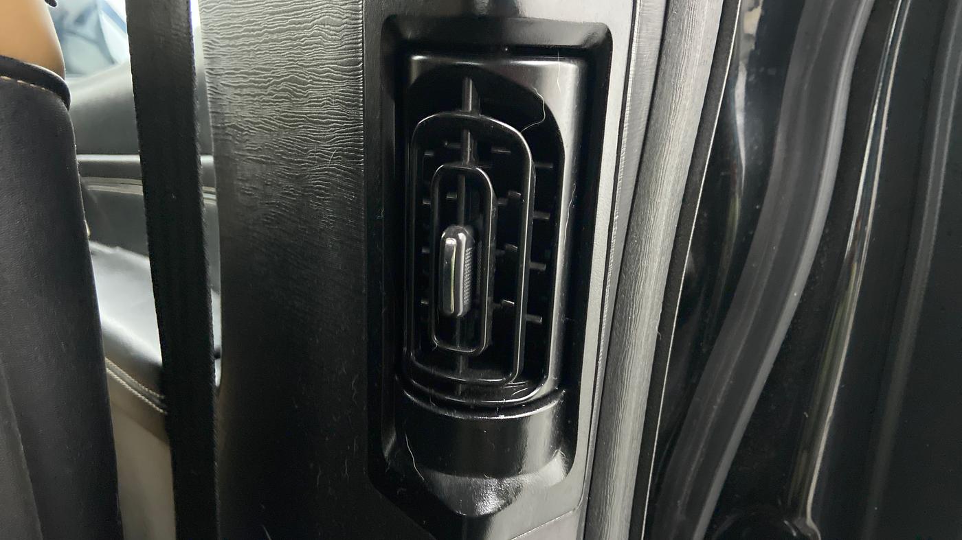 2019 Mahindra XUV500 W11 (O), Diesel, Manual, 23,017 km, Rear AC Vents