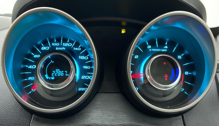 2019 Mahindra XUV500 W11 (O), Diesel, Manual, 23,017 km, Odometer Image