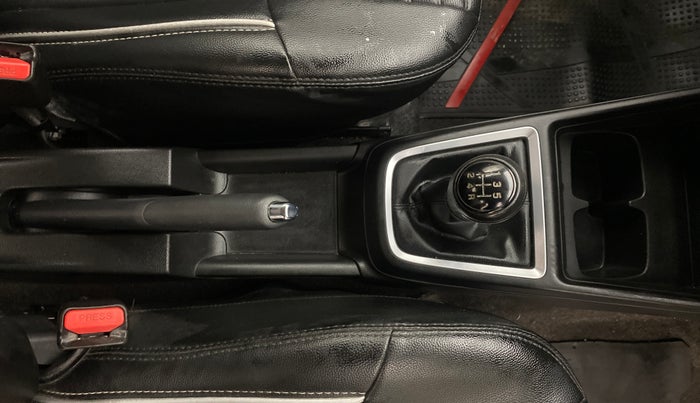 2022 Maruti Swift ZXI, Petrol, Manual, 34,212 km, Gear Lever