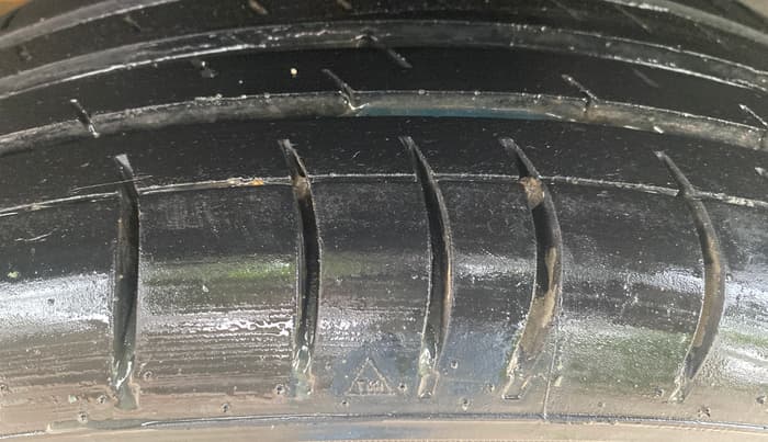 2017 Datsun Redi Go T, Petrol, Manual, 81,846 km, Left Rear Tyre Tread