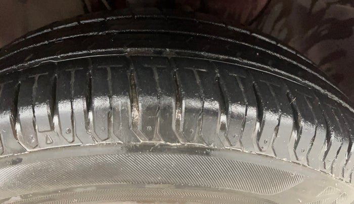 2017 Hyundai Elite i20 SPORTZ 1.2, Petrol, Manual, 58,910 km, Right Front Tyre Tread