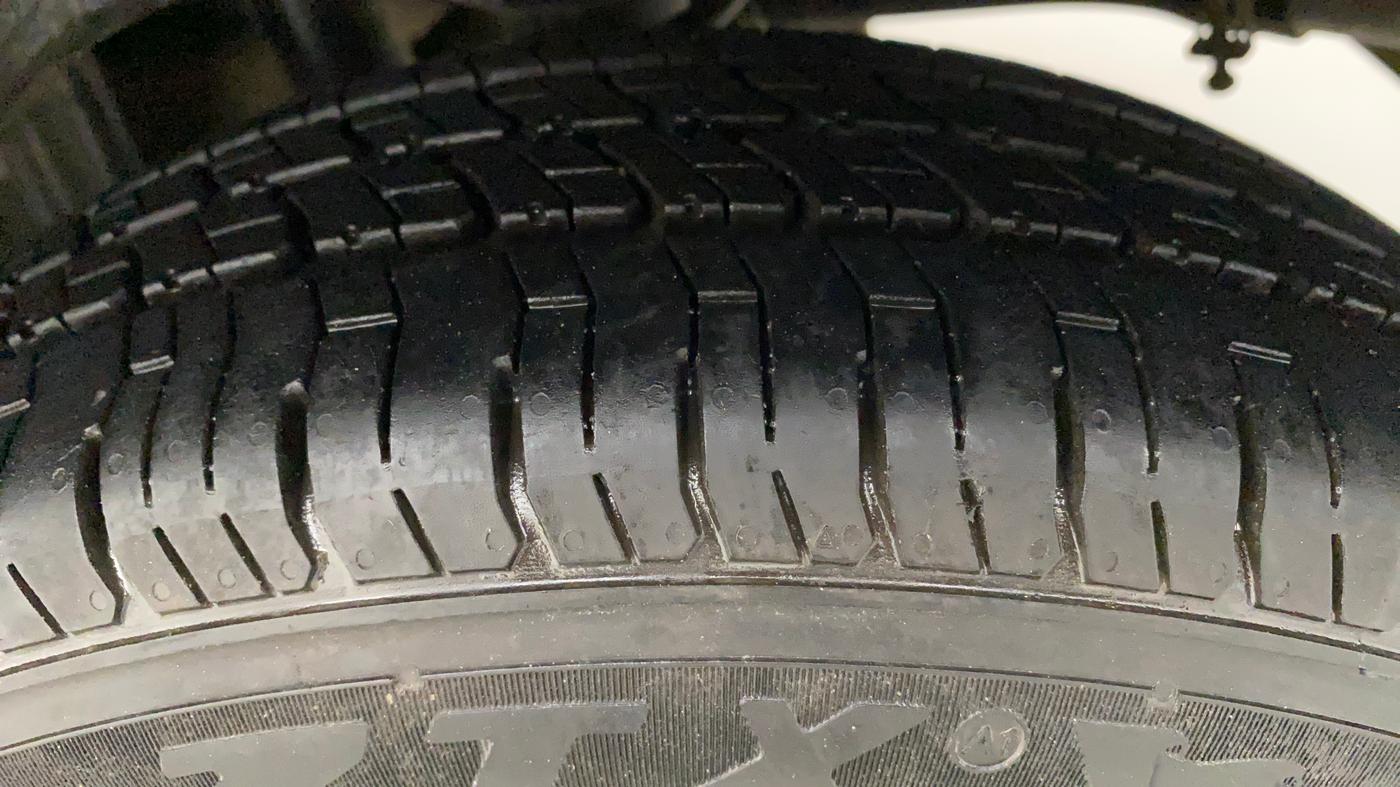 2015 Maruti Alto K10 VXI AMT, Petrol, Automatic, 84,137 km, Left Rear Tyre Tread