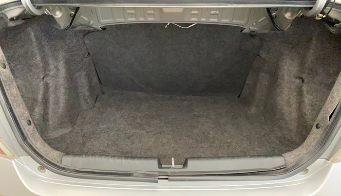 2015 Honda Amaze 1.2L I-VTEC S, Petrol, Manual, 71,383 km, Boot Inside