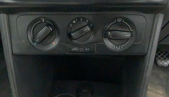 2015 Volkswagen Polo TRENDLINE 1.2L PETROL, Petrol, Manual, 84,433 km, AC Unit - Car heater not working