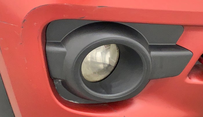 2017 Renault Kwid 1.0 RXT, Petrol, Manual, 64,135 km, Right fog light - Not working