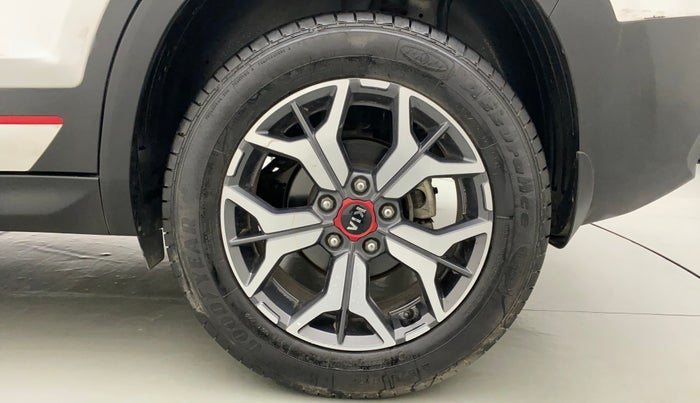 2019 KIA SELTOS GTX 1.4 PETROL DUAL TONE, Petrol, Manual, 11,707 km, Left Rear Wheel