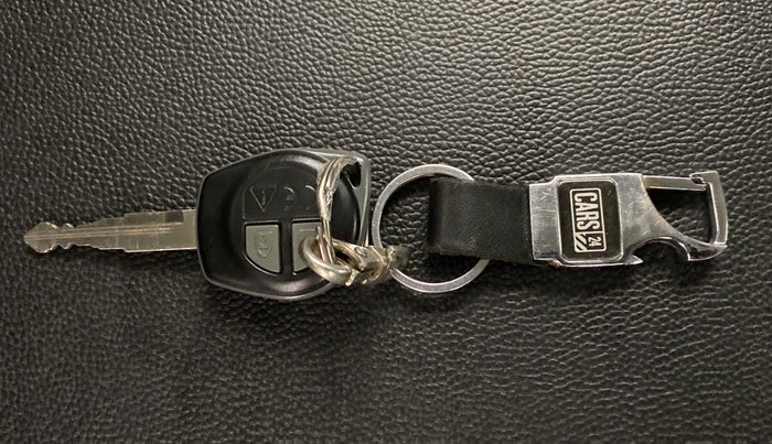 2021 Maruti S PRESSO VXI (O) CNG, CNG, Manual, 4,045 km, Key Close Up